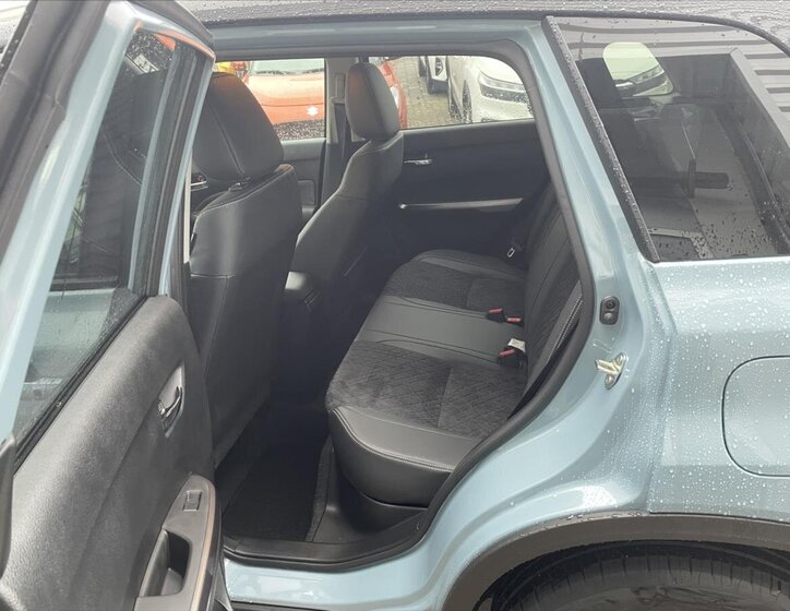Suzuki Vitara SUV 1,4 l 81 kw