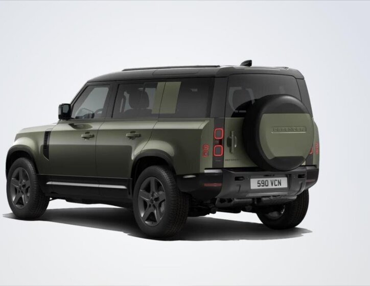 Land Rover Defender 3