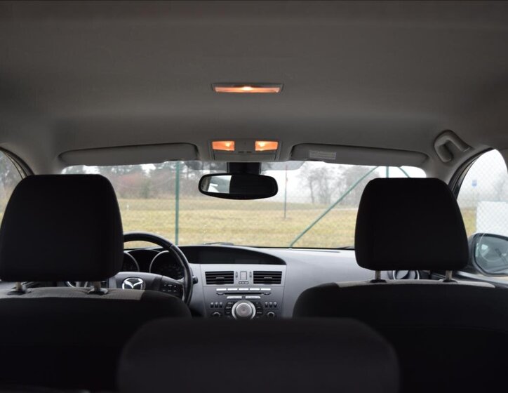 Mazda 3 Hatchback 1,6 l 77 kw