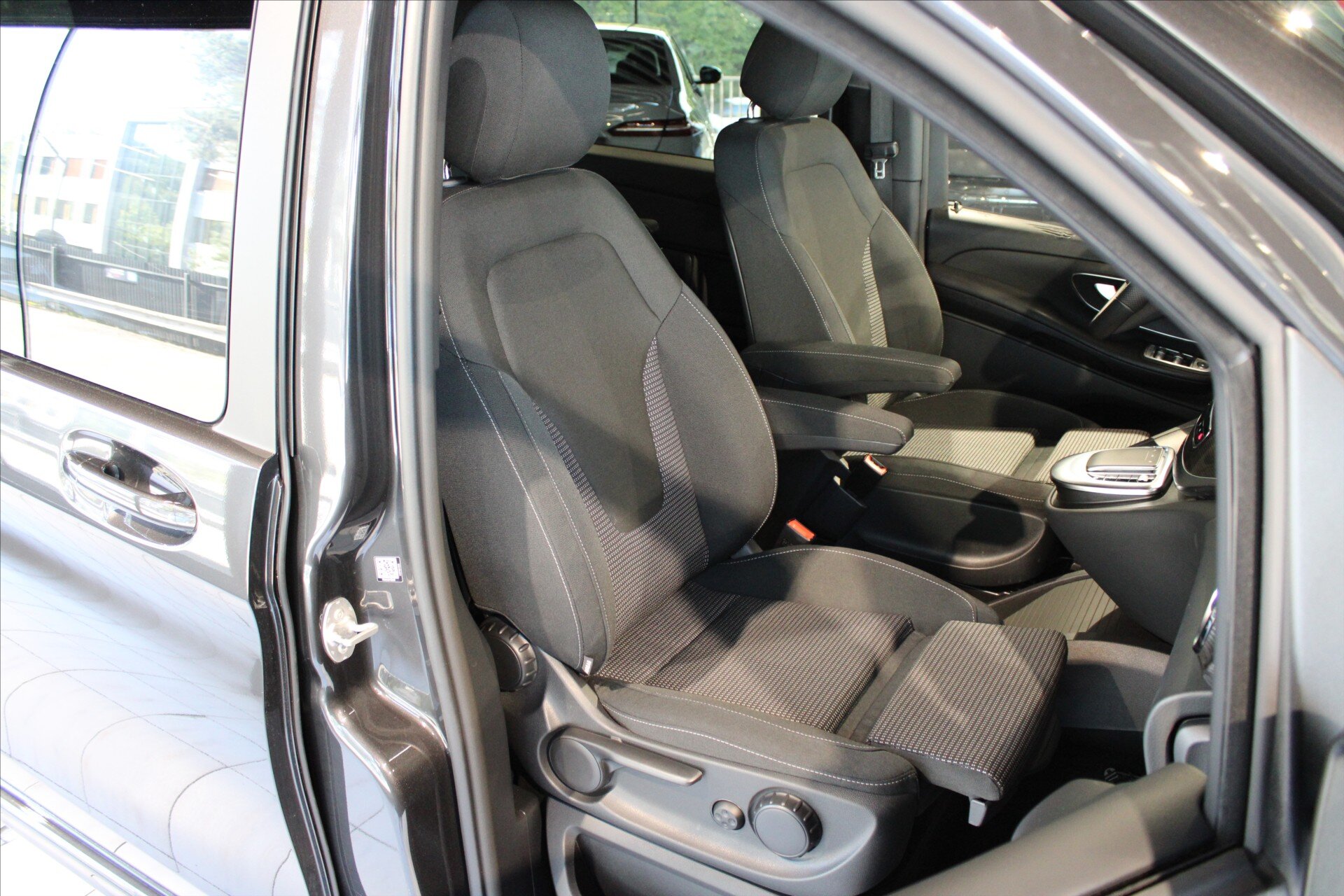 Mercedes-Benz Třídy V MPV 2,0 l 174 kw