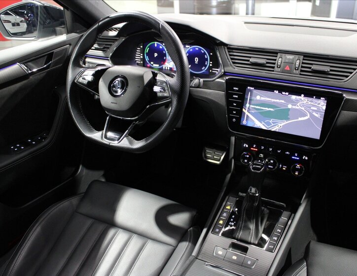 Škoda Superb Liftback 1,4 l 160 kw