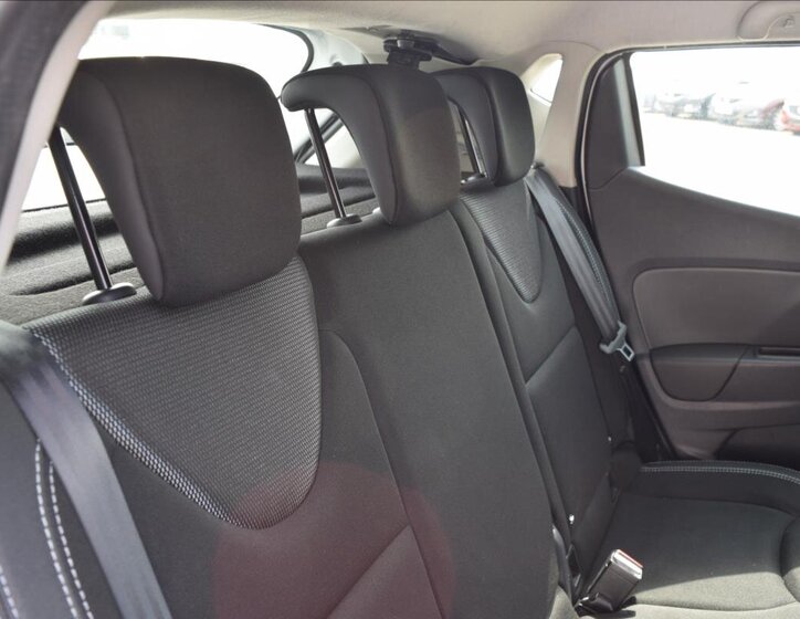 Renault Clio Hatchback 1,1 l 54 kw