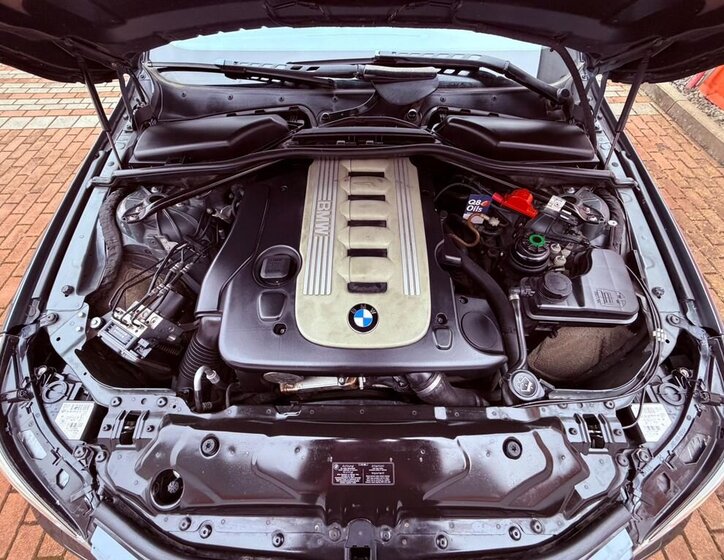 BMW Řada 5 Sedan 3,0 l 145 kw