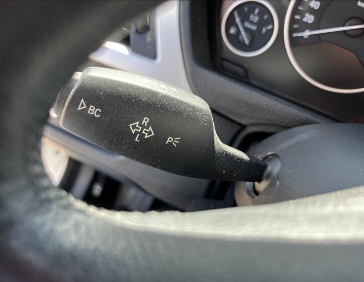 BMW Řada 3 Sedan / Limuzína 2,0 l 135 kw