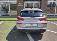 Hyundai i30 4