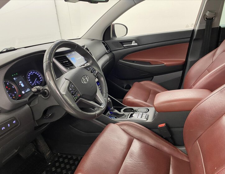 Hyundai Tucson SUV 2,0 l 136 kw
