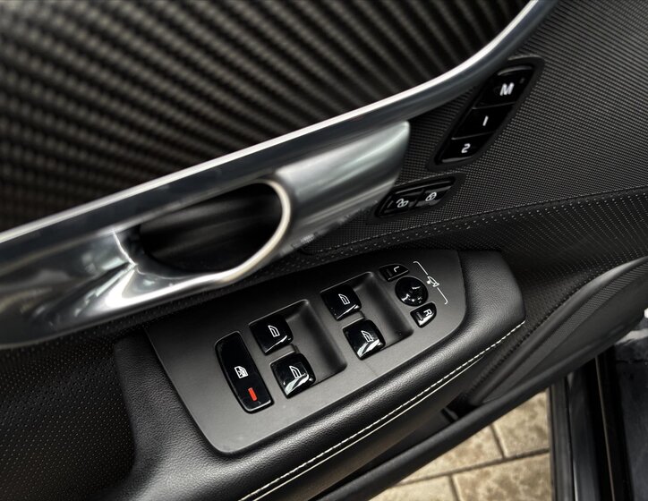 Volvo V90 Kombi 2,0 l 173 kw