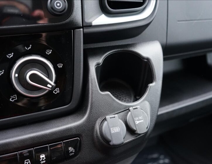 Citroën Jumper Ostatní 2,2 l 133 kw