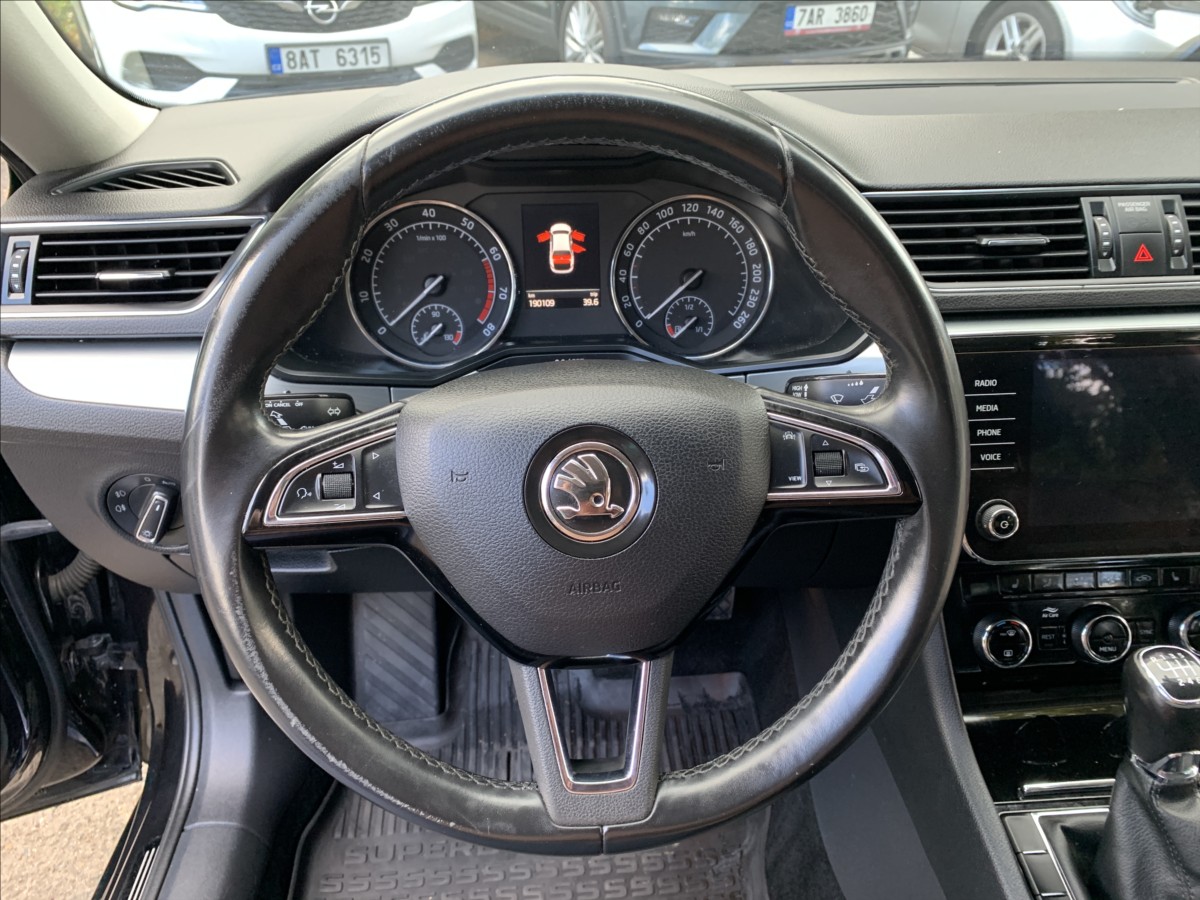 Škoda Superb