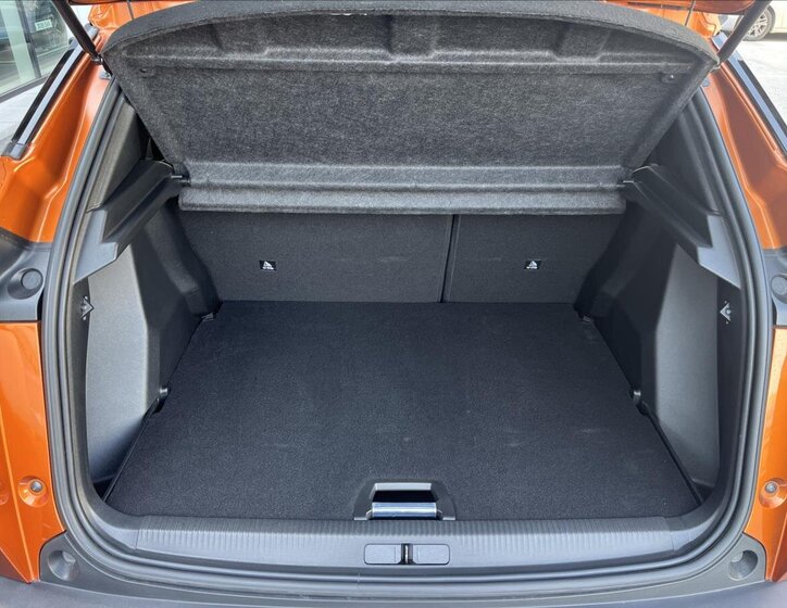 Peugeot 2008 SUV / Terénní 1,2 l 96 kw