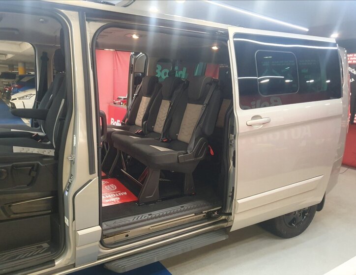 Ford Tourneo Custom Kombi 2,2 l 92 kw