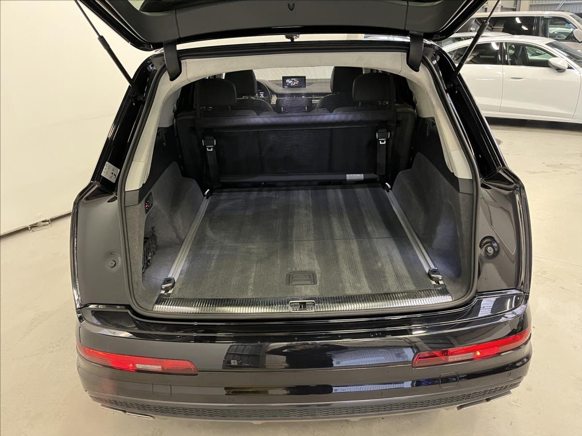 Audi SQ7 SUV / Terénní 4,0 l 320 kw