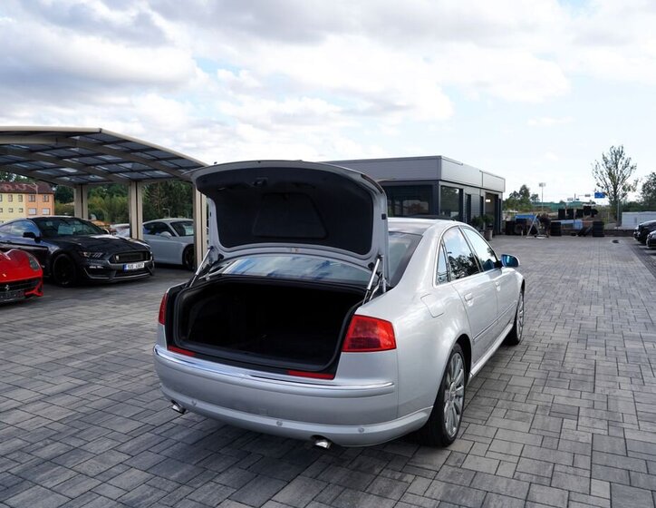 Audi A8 Sedan 3,0 l 171 kw