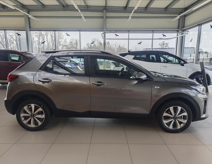 KIA Stonic CUV / Crossover 1,2 l 57 kw