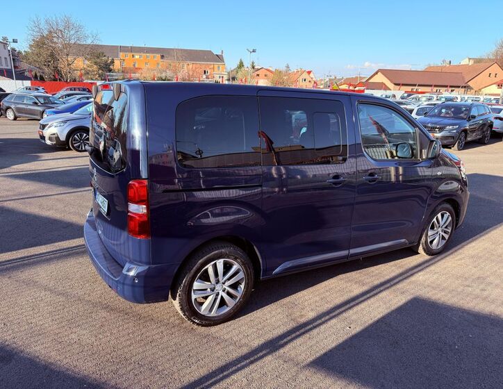 Peugeot Traveller 7