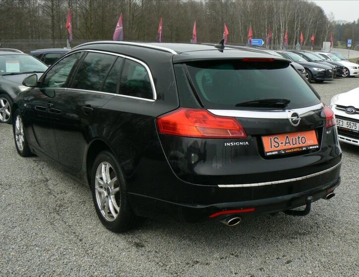 Opel Insignia 5