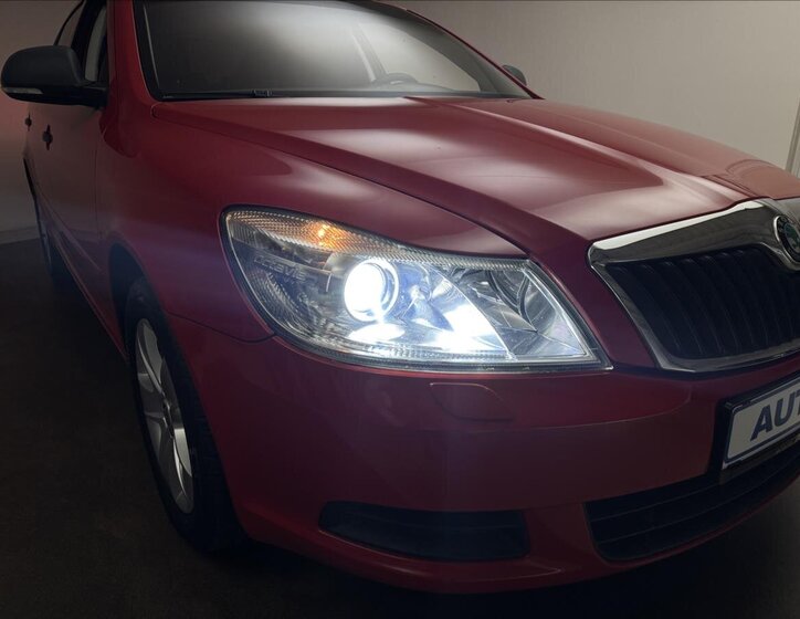 Škoda Octavia Sedan / Limuzína 1,4 l 59 kw