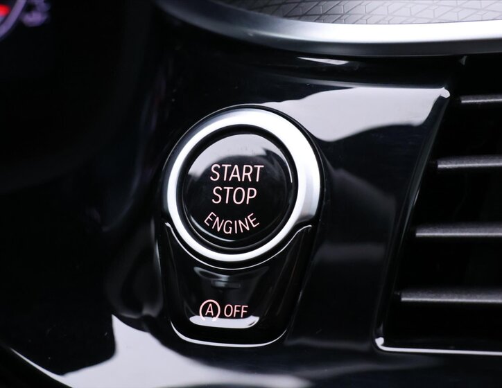 BMW Řada 5 Sedan 4,4 l 390 kw