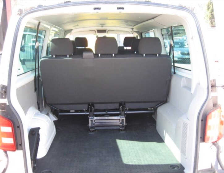 Volkswagen Transporter Kombi 2,0 l 110 kw