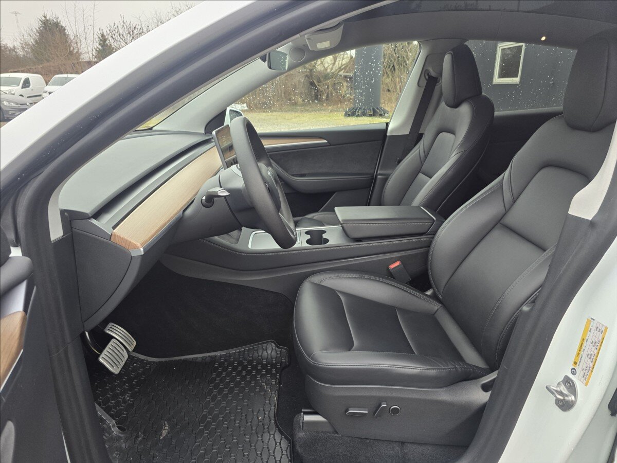 Tesla Model Y SUV 0,0 393 kw