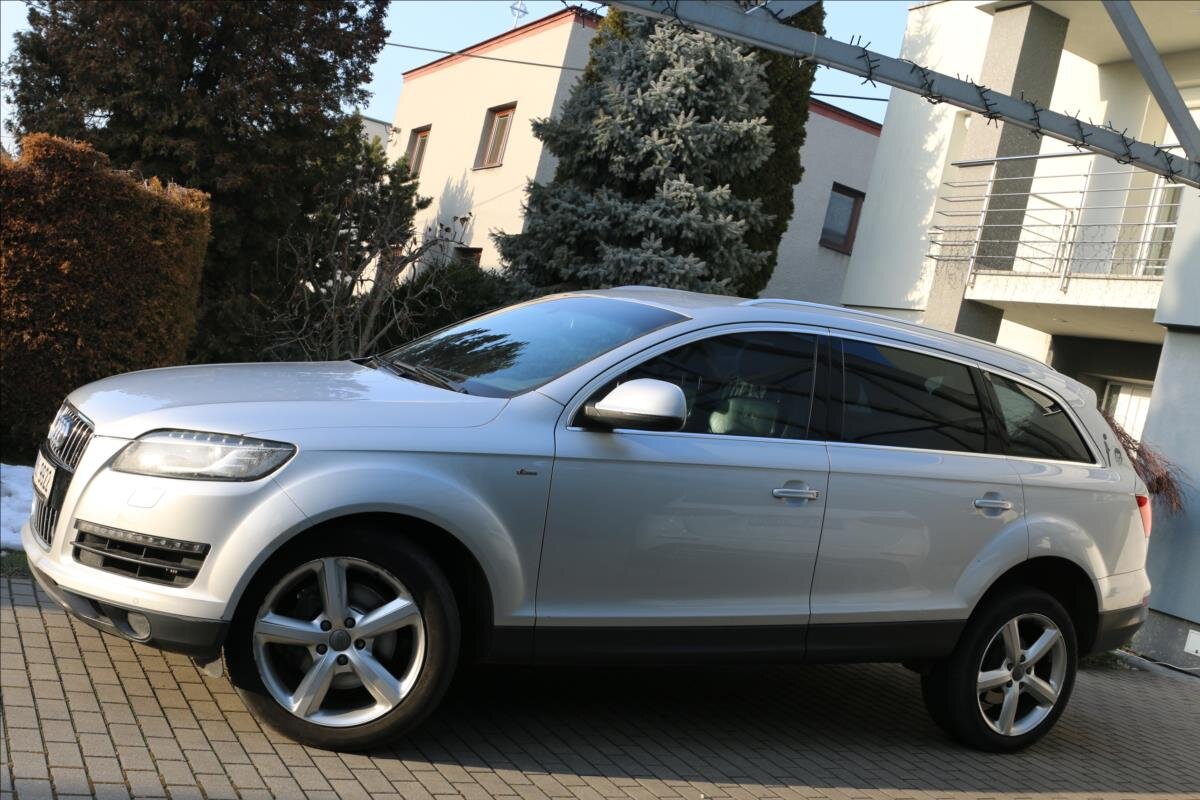 Audi Q7 Kombi 3,0 l 176 kw