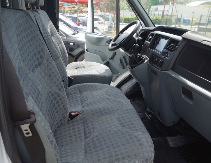 Ford Transit 11