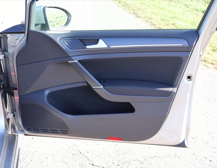 Volkswagen Golf Hatchback 2,0 l 180 kw