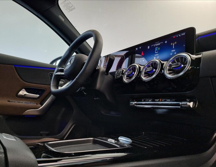 Mercedes-Benz Třídy A 16