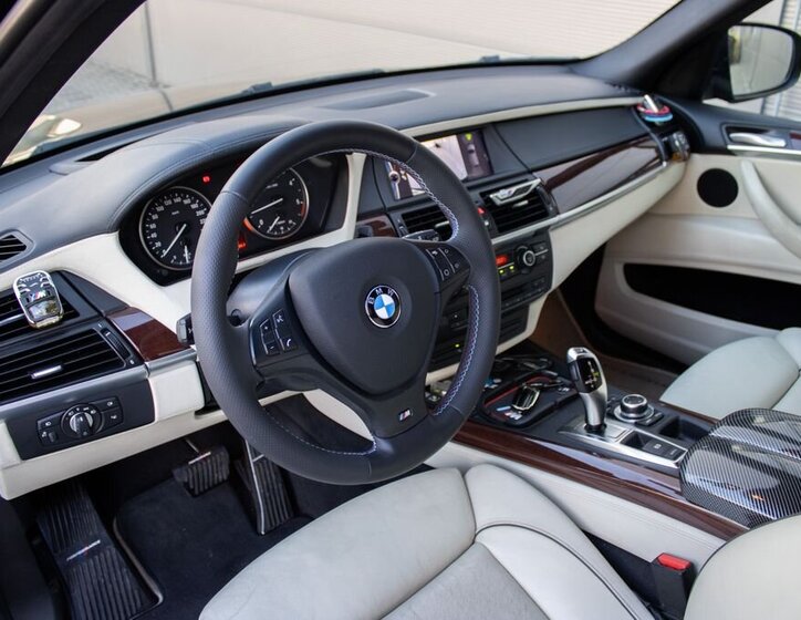 BMW X5 SUV / Terénní 3,0 l 225 kw