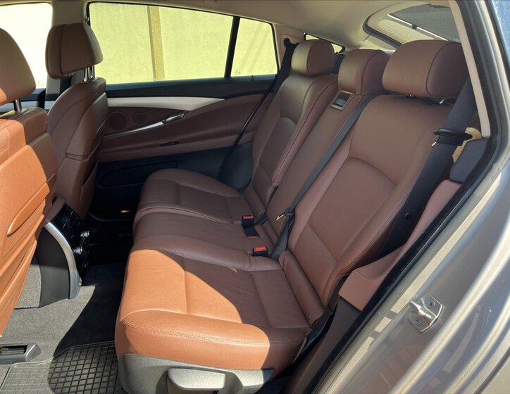 BMW Řada 5 Sedan / Limuzína 3,0 l 190 kw