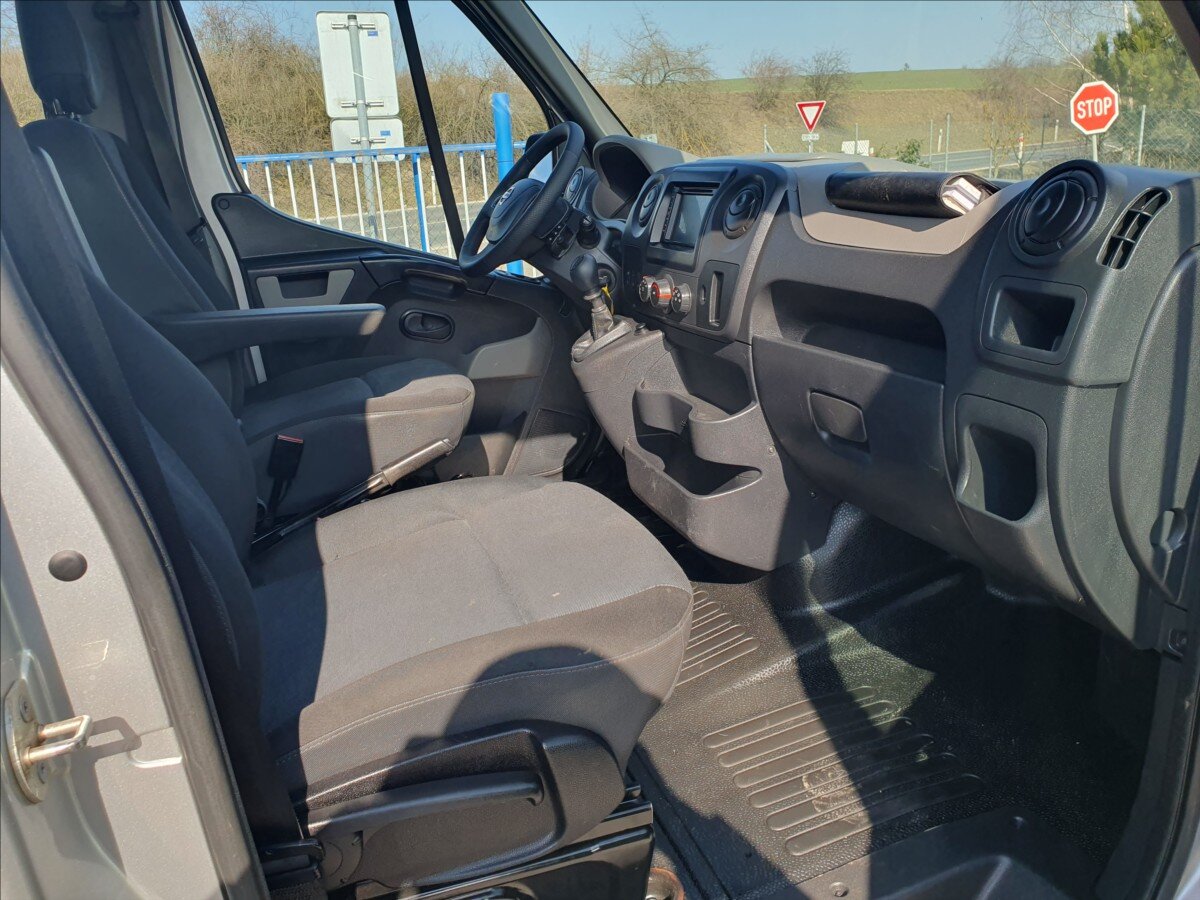 Nissan NV400 Sklápěč 2,3 l 120 kw