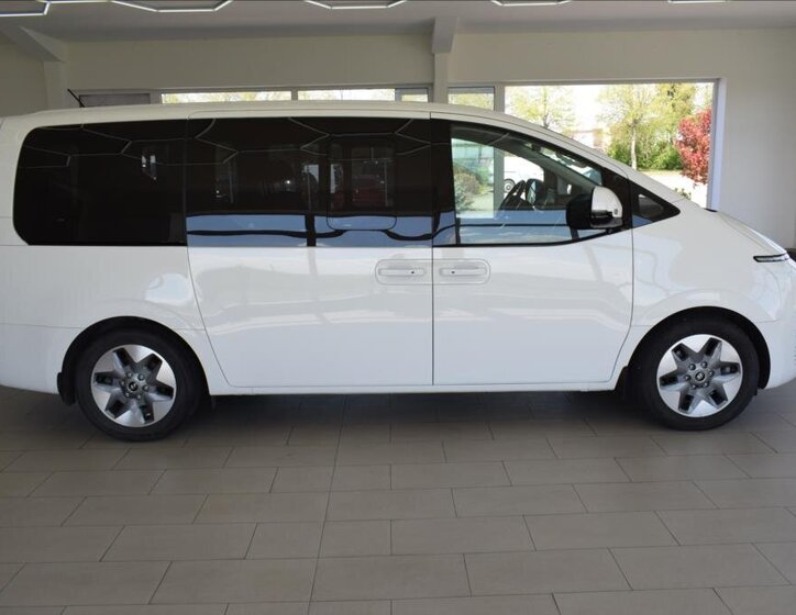 Hyundai Staria MPV 2,2 l 130 kw