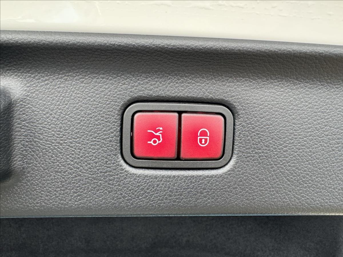 Mercedes-Benz Třídy S Ostatní 4,0 l 370 kw