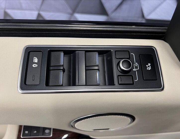 Land Rover Range Rover 27
