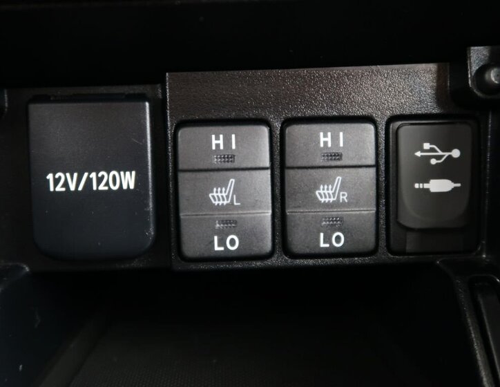 Toyota Auris Kombi 1,6 l 97 kw