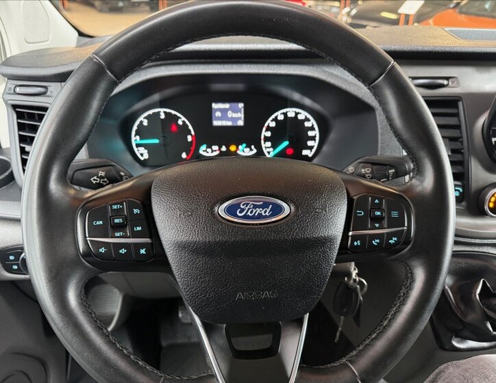 Ford Transit Custom 17