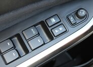 Suzuki Vitara SUV / Terénní 1,4 l 95 kw