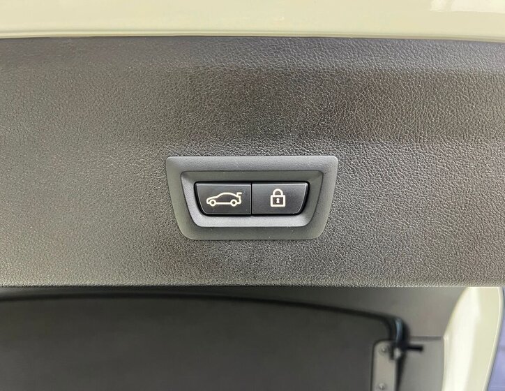 BMW X4 SUV / Terénní 3,0 l 250 kw