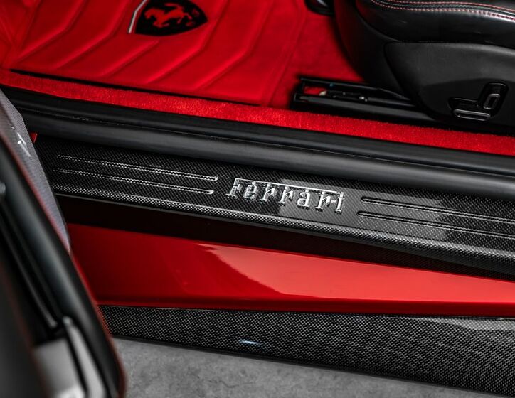 Ferrari Portofino 25