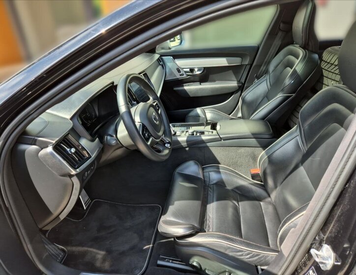 Volvo S90 Sedan 2,0 l 223 kw