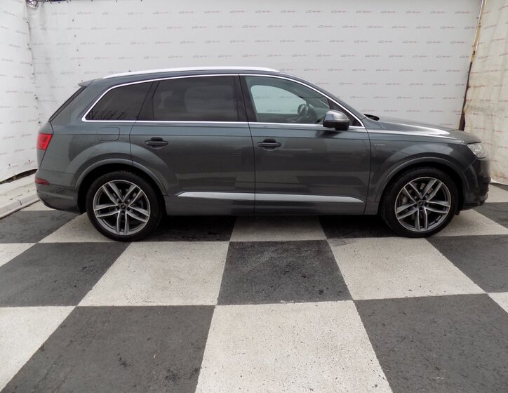 Audi Q7 SUV / Terénní 3,0 l 190 kw