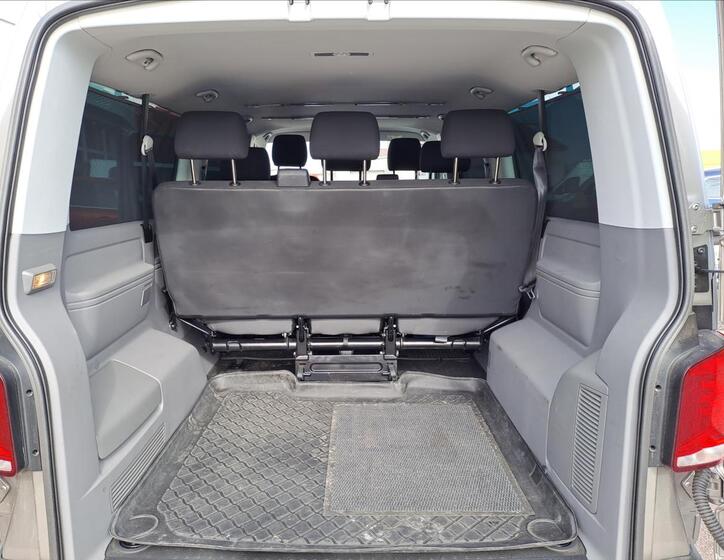 Volkswagen Caravelle 18