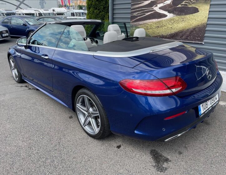 Mercedes-Benz Třídy C Kabriolet 2,1 l 125 kw