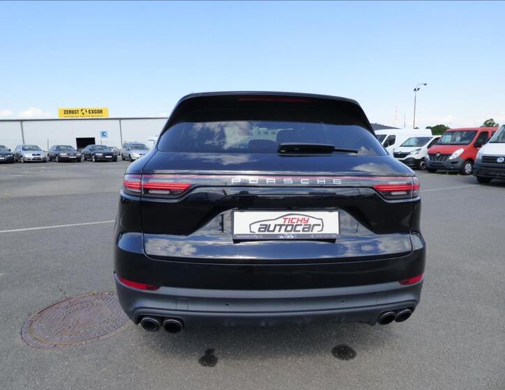 Porsche Cayenne 4