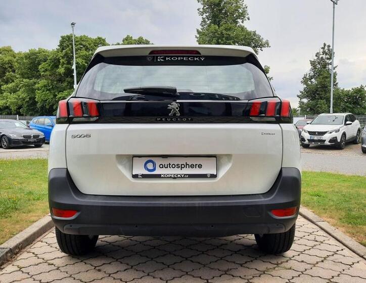 Peugeot 5008 11