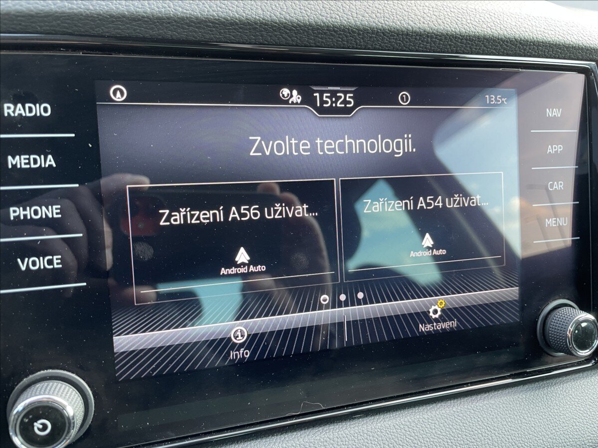 Škoda Karoq SUV / Terénní 2,0 l 110 kw