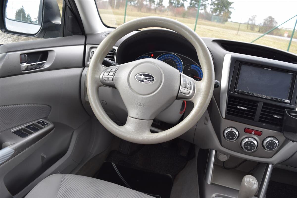 Subaru Forester SUV 2,0 l 110 kw