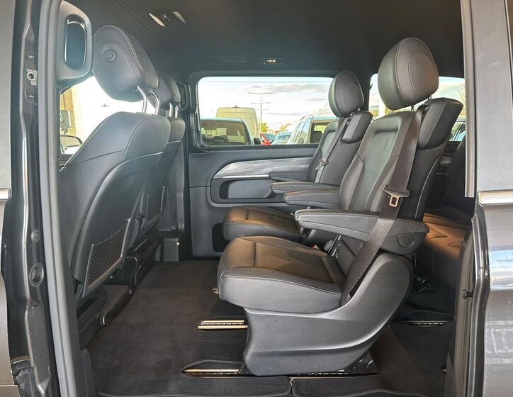 Mercedes-Benz EQV 15