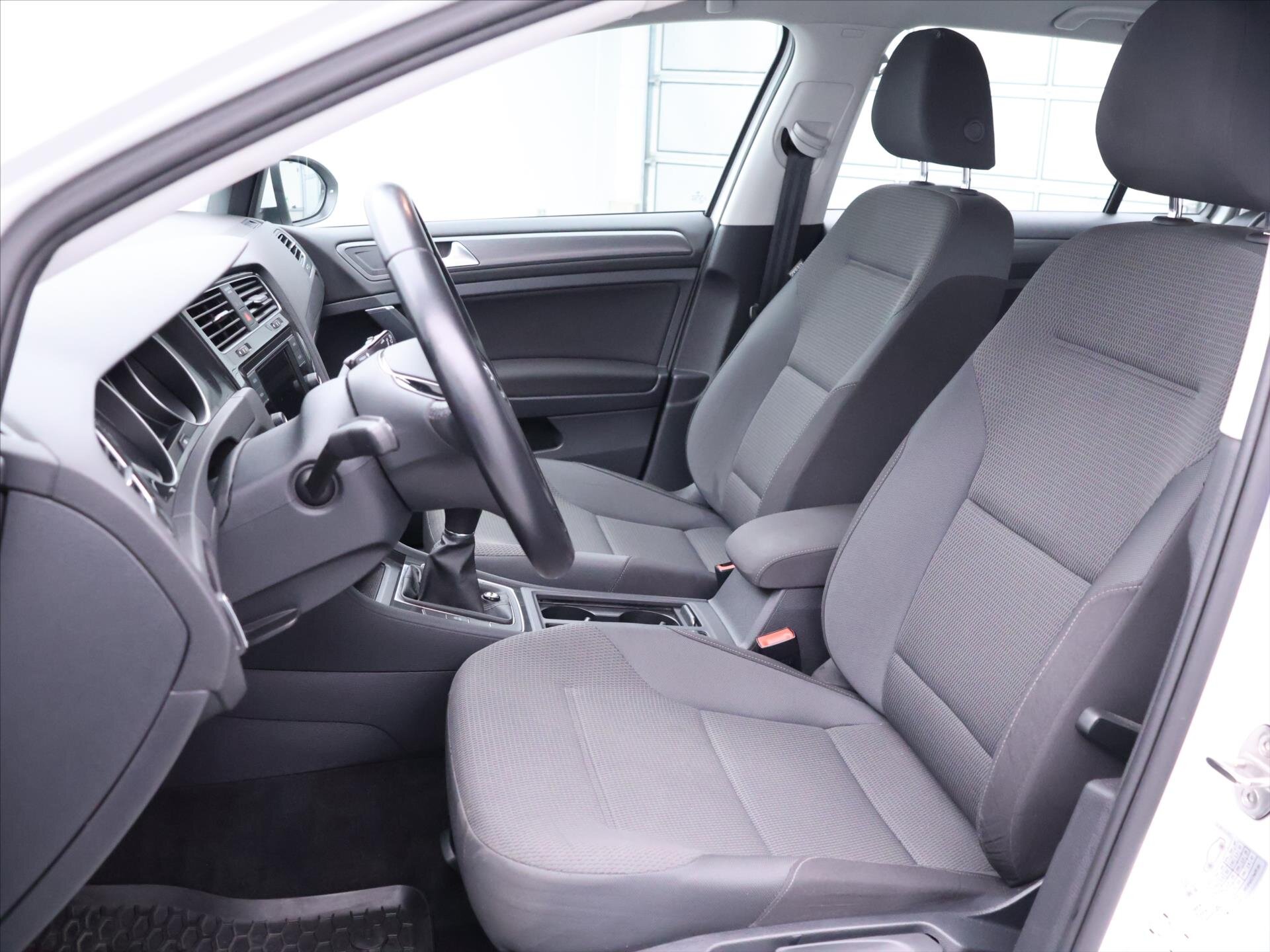 Volkswagen Golf Kombi 999,0 85 kw