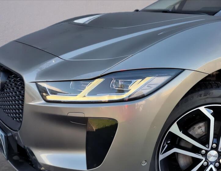 Jaguar I-Pace 5